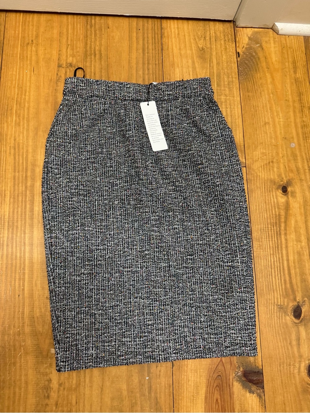 Women's Gray Tweed Pencil Skirt - Sleek Work-to-Weekend Style